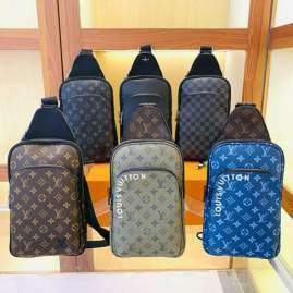 Picture of Louis Vuitton Mens Bags _SKUfw145877789fw